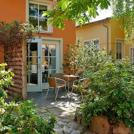 Auf Den Hofen 4
